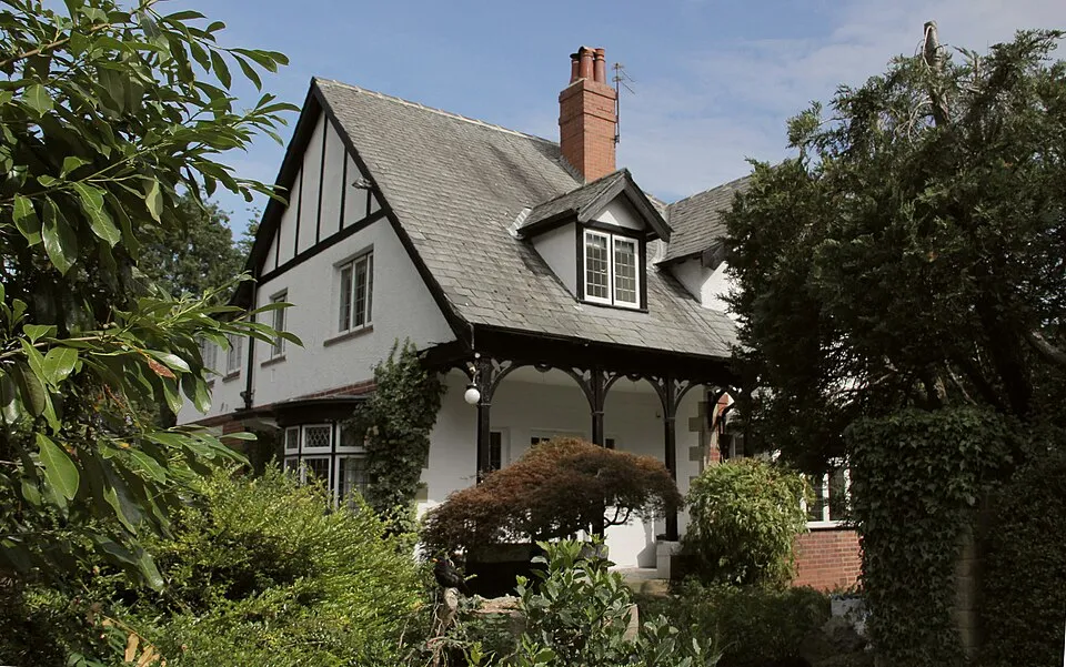 Illustration: Day Spa or Overnight Spa Break: Which Offers Better Value in 2026? Illustration: Day Spa or Overnight Spa Break: Which Offers Better Value in 2026?