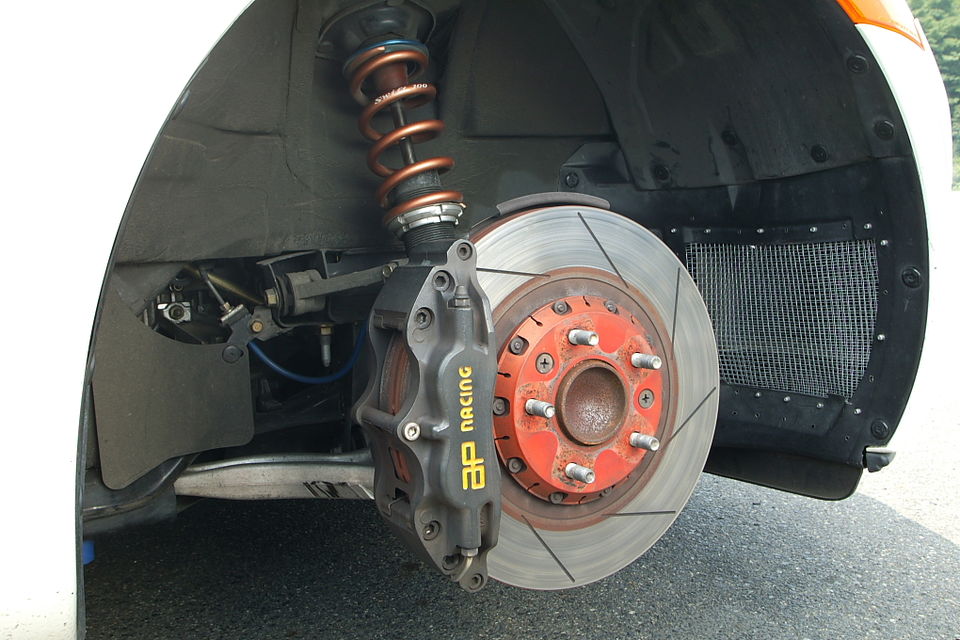 Illustration: Disc and Caliper Design Innovations for 2026 Racing Brakes Illustration: Disc and Caliper Design Innovations for 2026 Racing Brakes