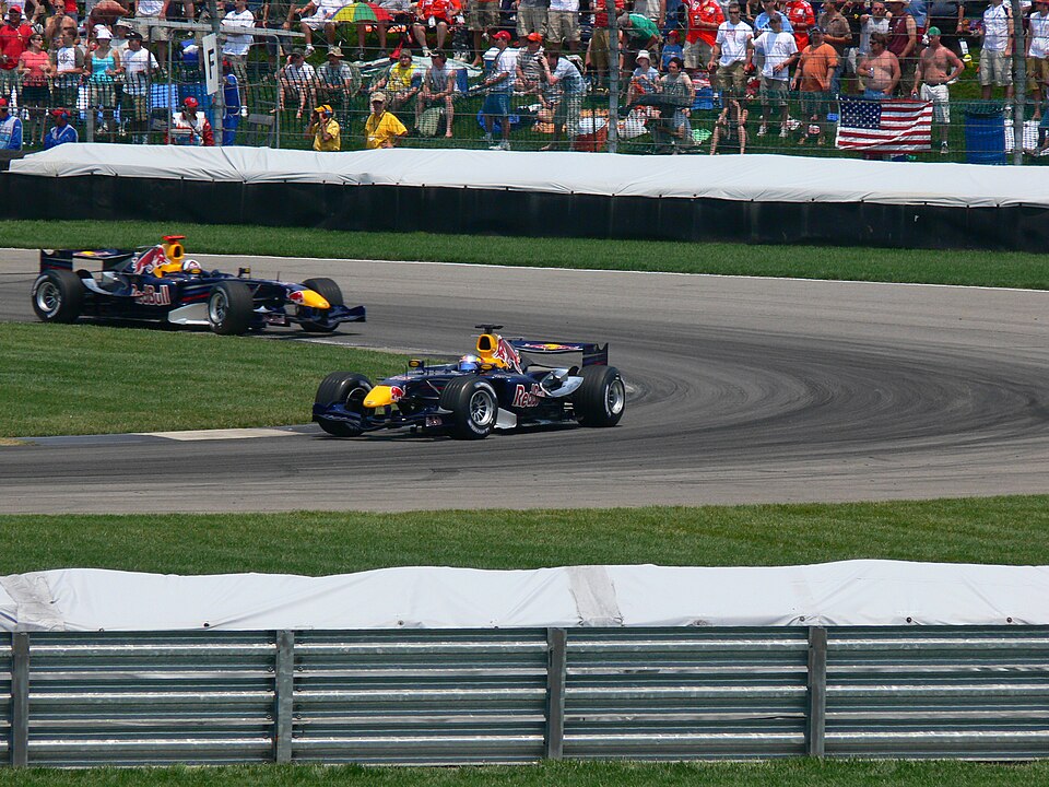 Illustration: Emotional Connections: How Racing History and Community Build Loyalty