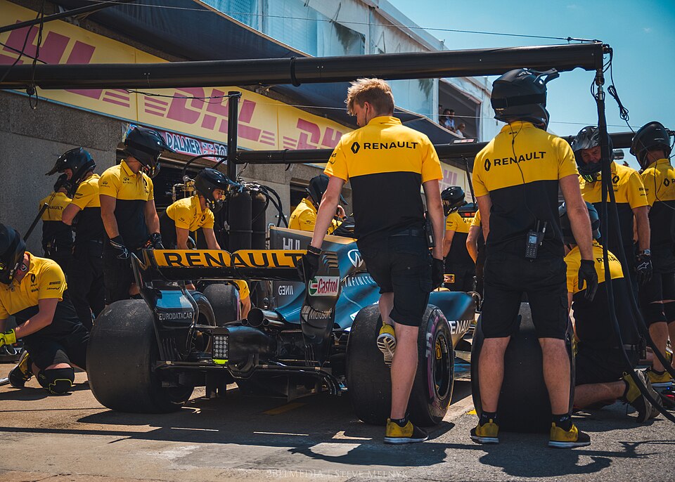 Illustration: How Does More Than Equal Coach the Next Generation of F1 Strategists? Illustration: How Does More Than Equal Coach the Next Generation of F1 Strategists?