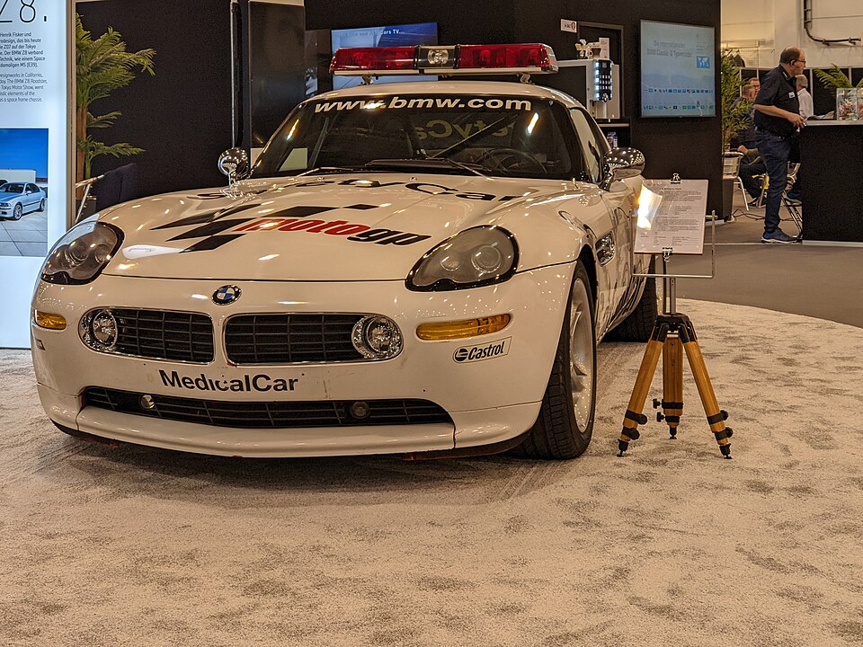 Illustration: How Does Racing Knowledge Enhance Safety on Track? Illustration: How Does Racing Knowledge Enhance Safety on Track?