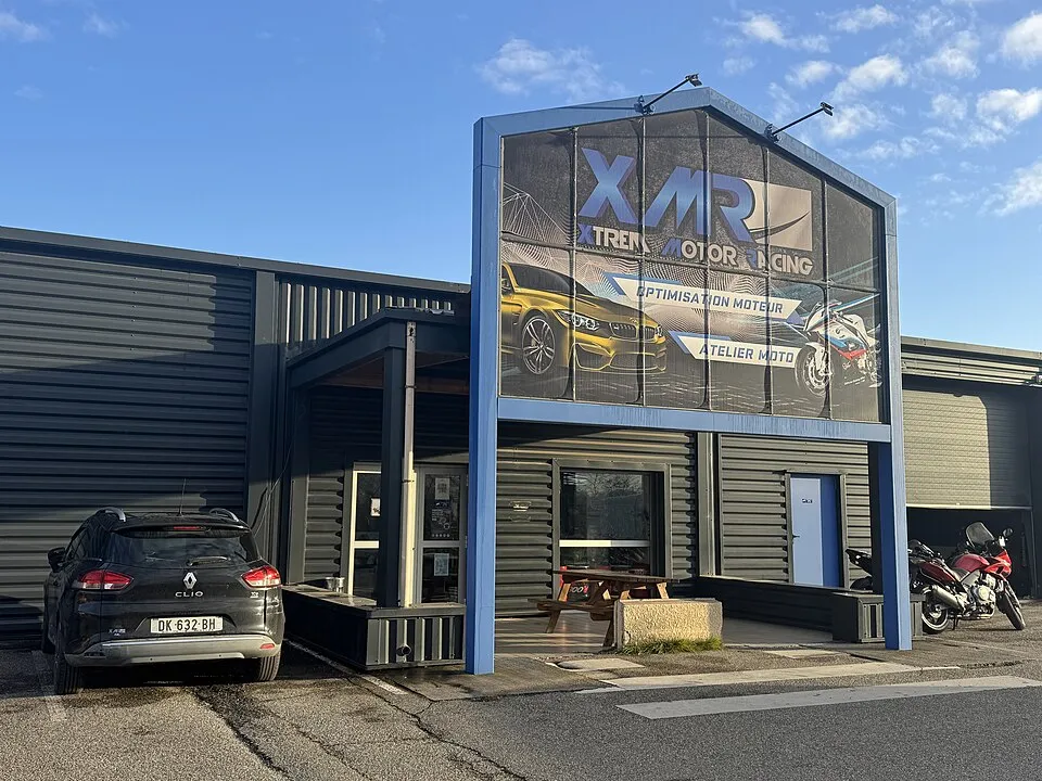 Illustration: Mastering Racing Techniques: Sarah Moore's Career Journey Illustration: Mastering Racing Techniques: Sarah Moore's Career Journey