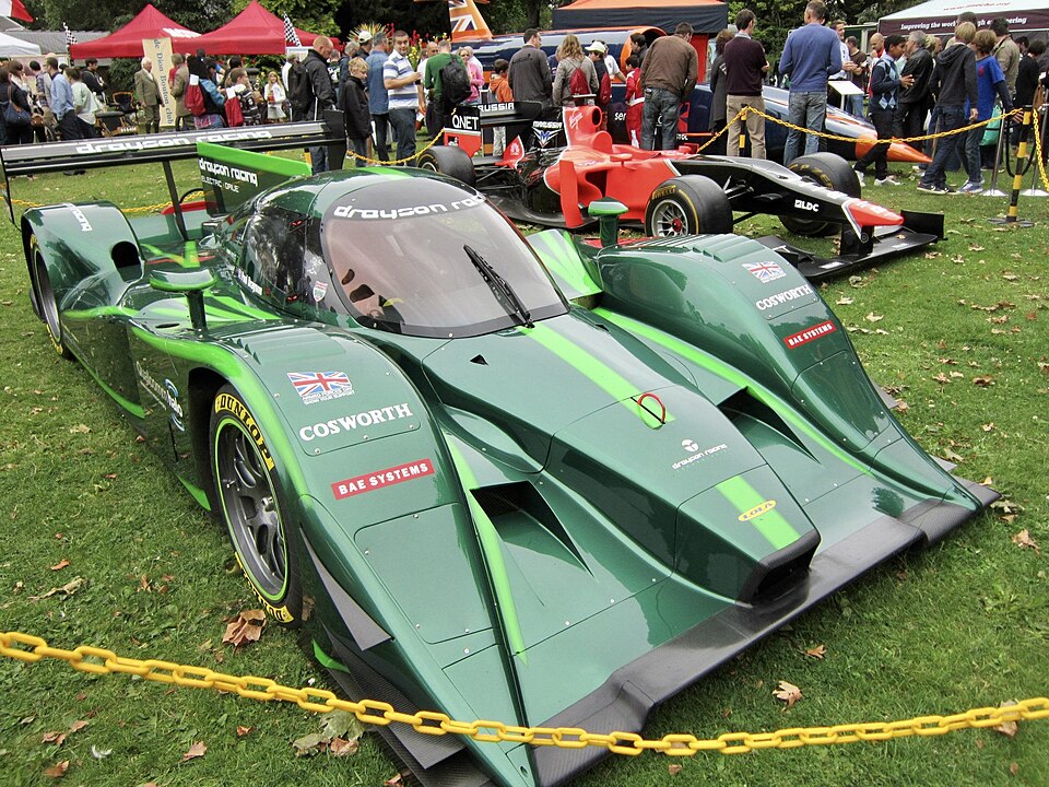 Illustration: MotoGP and Formula E: Free and Paid US Options