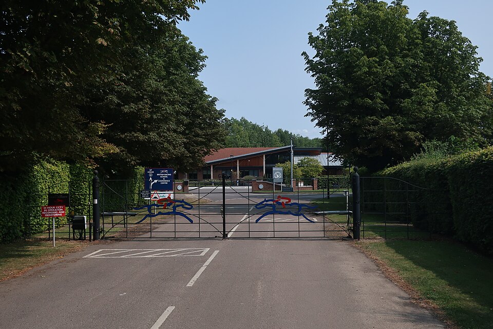 Illustration: The Racing Expertise Behind Sarah Moore's Teaching Illustration: The Racing Expertise Behind Sarah Moore's Teaching