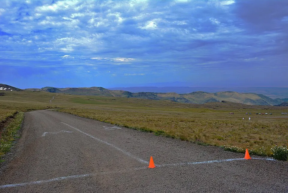 Illustration: Training Teen Racers: Age-Appropriate Pathways from Karting to Junior Formulas Illustration: Training Teen Racers: Age-Appropriate Pathways from Karting to Junior Formulas