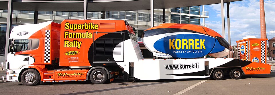 Illustration: Value Assessment: Are Sarah Moore's Online Motorsport Courses Worth the Investment?