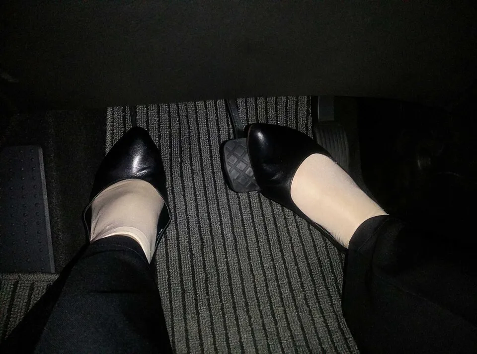 Illustration: What Are the Most Common Heel-and-Toe Errors and How Do You Fix Them?