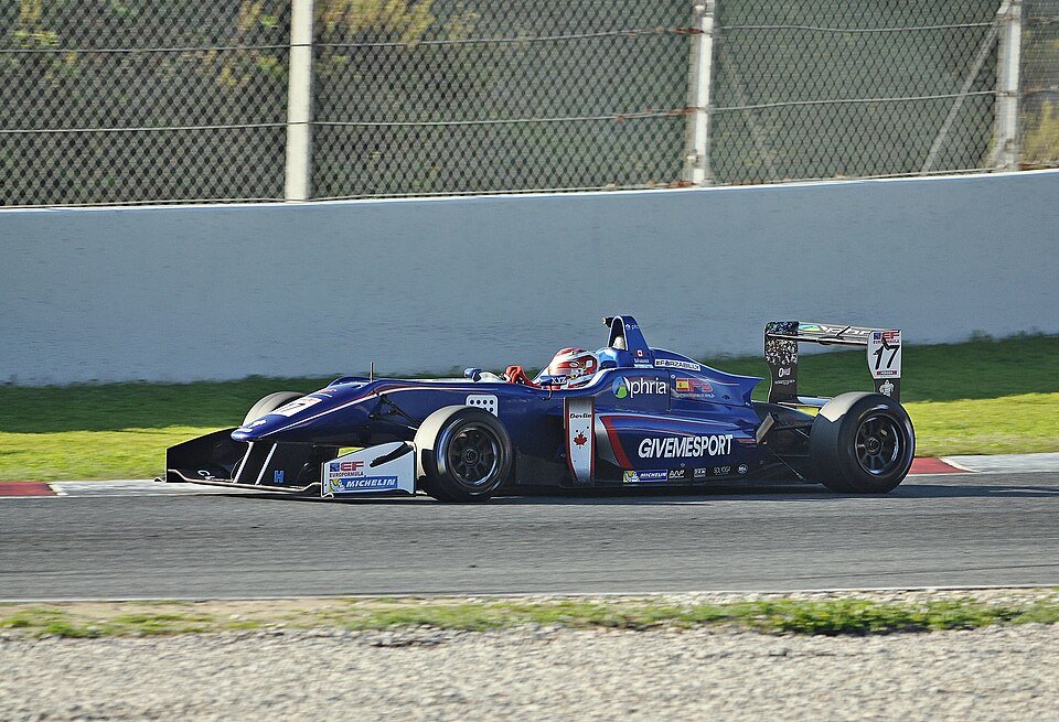 Illustration: What Does a Racing Team Manager Actually Do? Core Roles and Responsibilities Illustration: What Does a Racing Team Manager Actually Do? Core Roles and Responsibilities