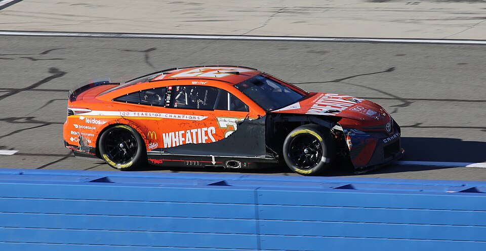 Illustration: What Penalties Result from Pit Road Speeding? Illustration: What Penalties Result from Pit Road Speeding?