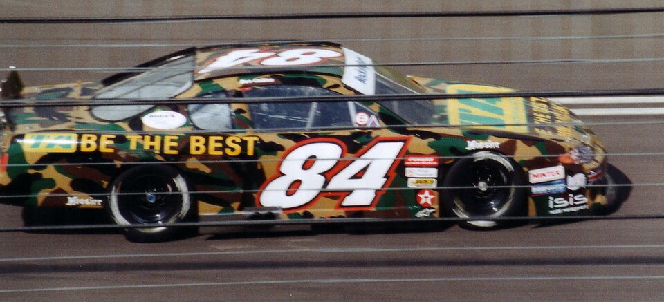 Illustration: What Safety Equipment Do Racing Drivers Need in 2026?