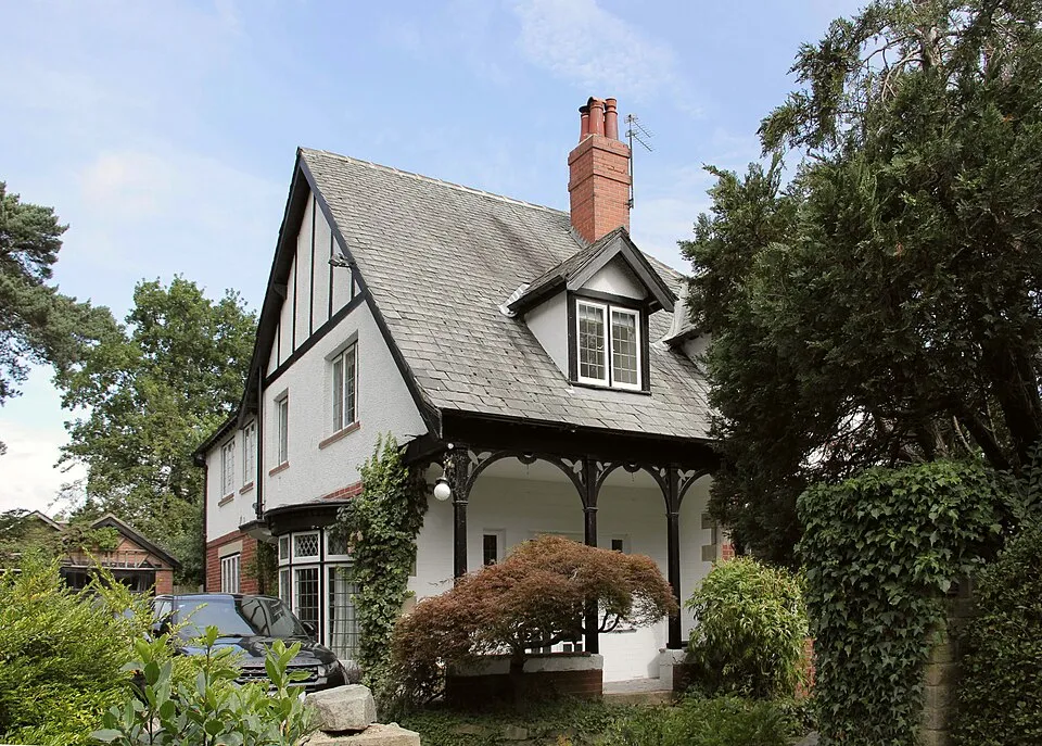 Illustration: 2026 Spa Package Prices: From £40 Evening to £494 Luxury Retreat