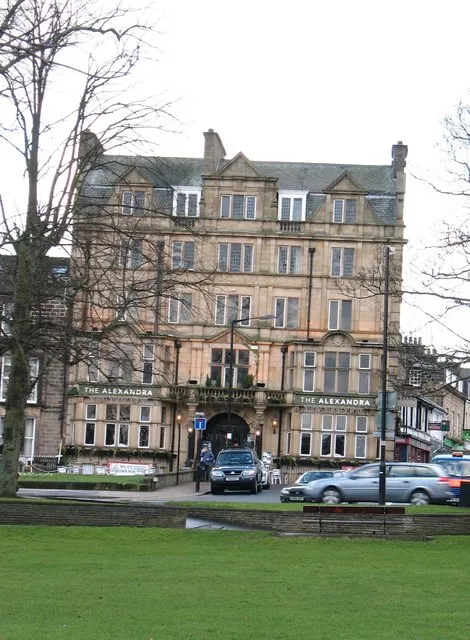 Illustration: B&Bs, Budget Hotels, and Self-Catering Apartments: Options for Every Budget Illustration: B&Bs, Budget Hotels, and Self-Catering Apartments: Options for Every Budget