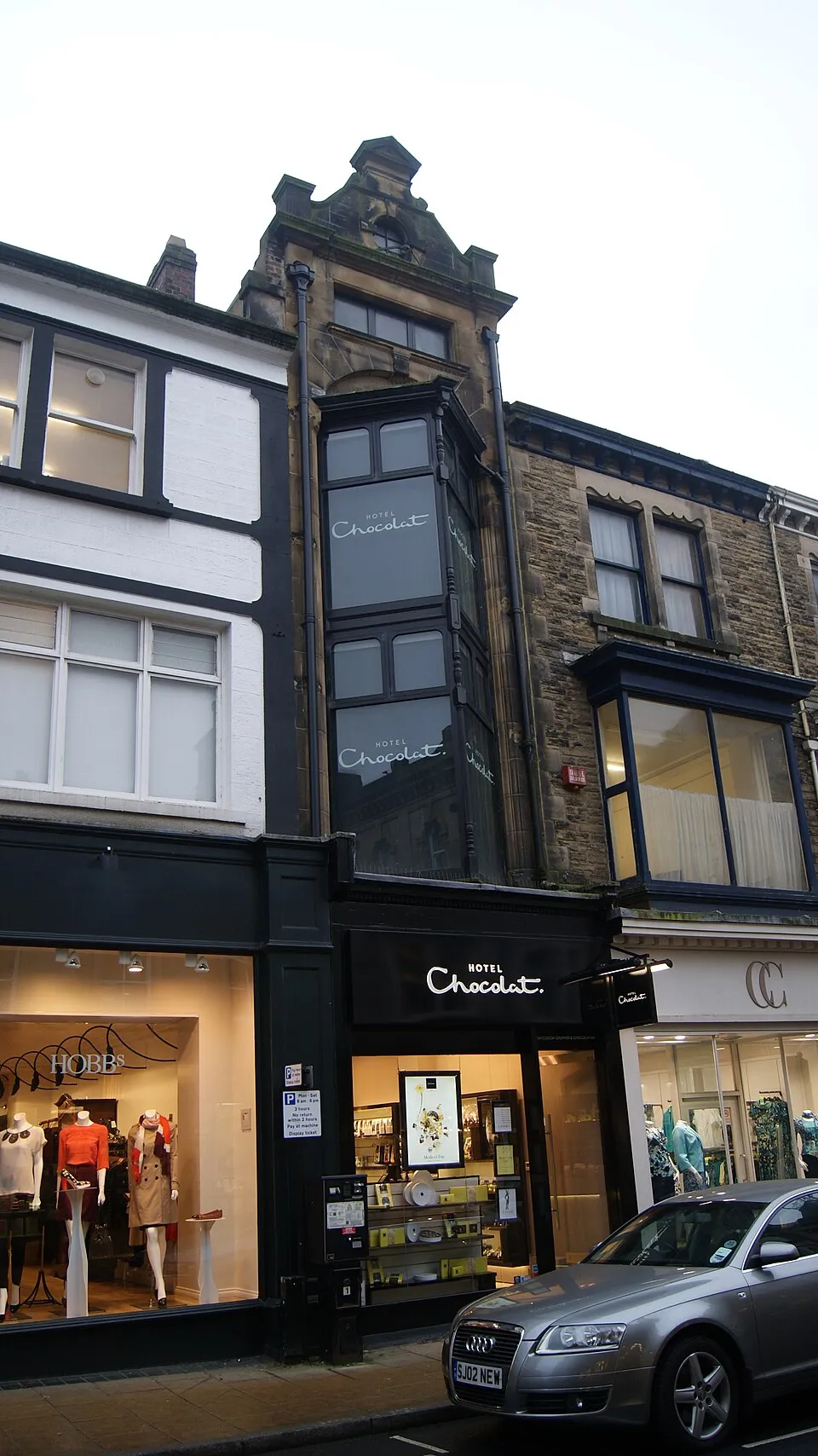 Illustration: What Amenities Define Luxury in Harrogate's Top Hotels?