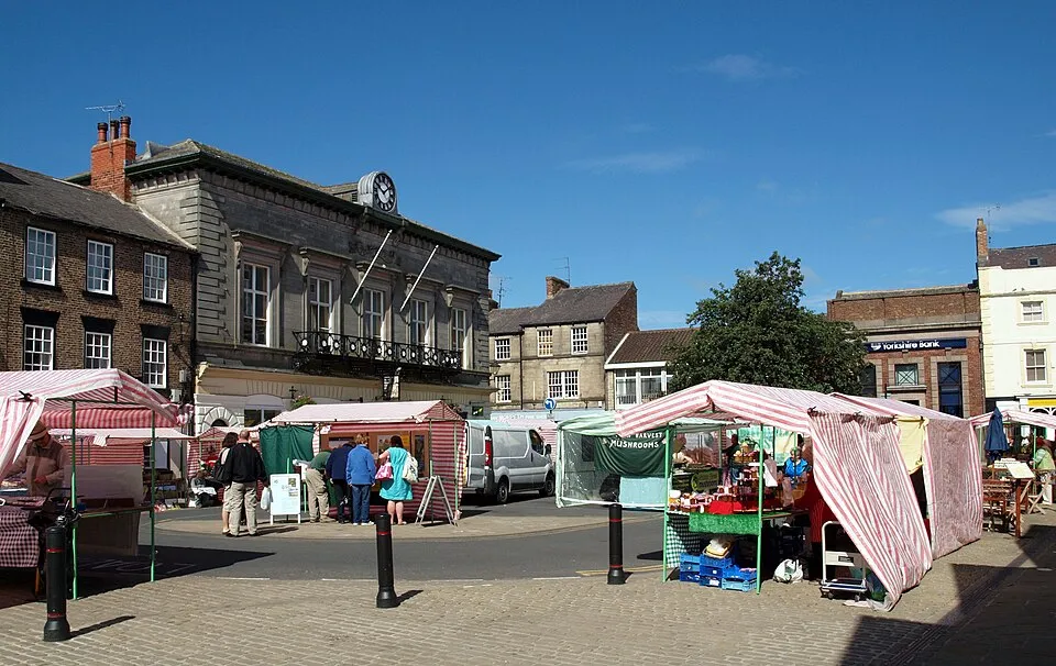 Illustration: What Local Produce and Artisan Goods Can You Find at Harrogate Farmers Market?